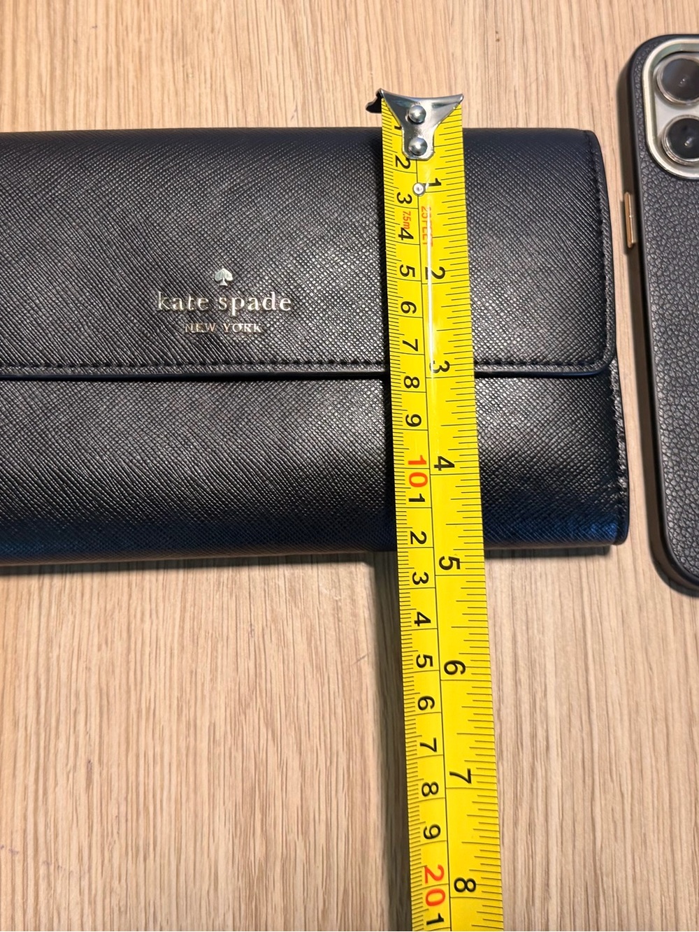 kate spade black saffiano leather wristlet clutch with gold logo - Picture 5 of 5